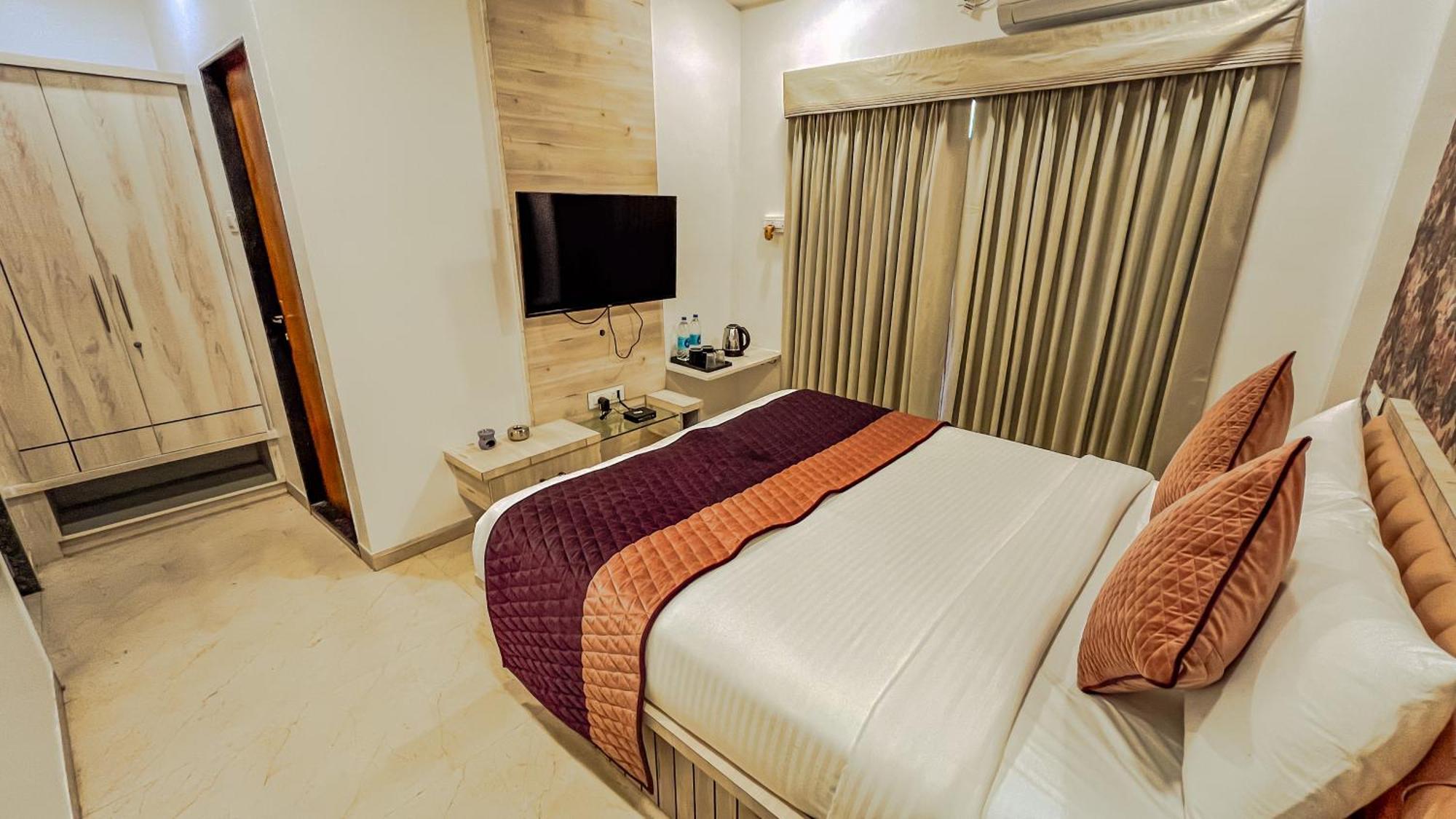 Regenta Bharti Amusement & Adventure Resort Pune, Urulikanchan Uruli Kānchān Kültér fotó
